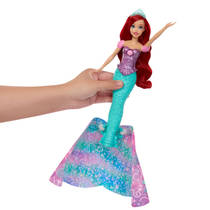 Disney Princess transformerende Ariël modepop productafbeelding 4