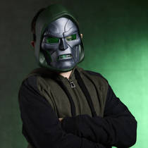 Marvel Studios Avengers: Doomsday Doctor Doom elektronisch masker productafbeelding 5